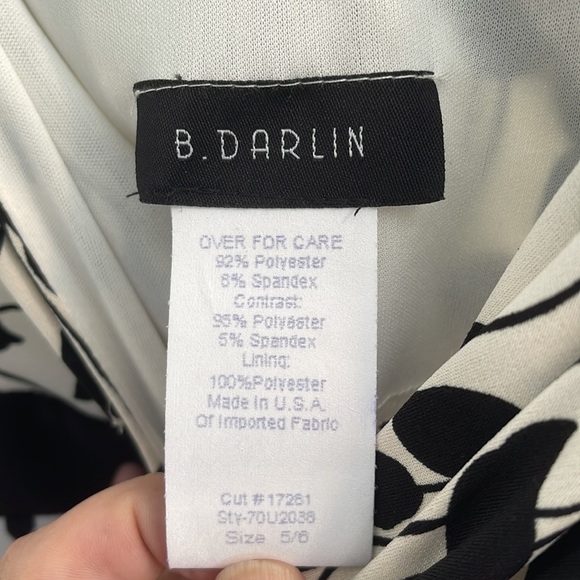 B. Darling women’s sleeveless dress - Picture 3 of 4